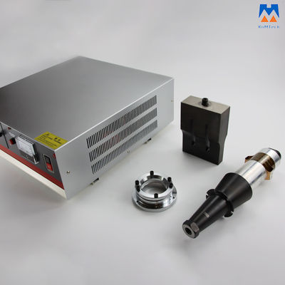 発電機のトランスデューサーおよび角が付いている2.6KW超音波溶接機械